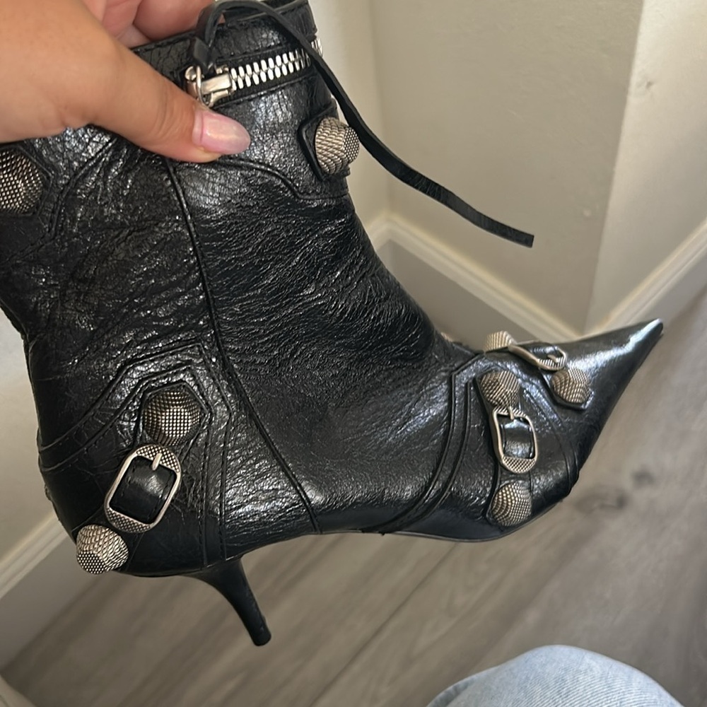 NWT ONE SINGLE SHOE Balenciaga Black Leather Cagole Boots RIGHT BOOT Sz 37 - Picture 7 of 10